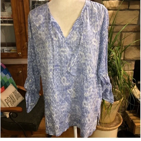PURE JILL SIZE LARGE BLUE & WHITE PAISLEY BLOUSE 3/4 SLEEVE V/NECK W/TIES EUC - Picture 1 of 4